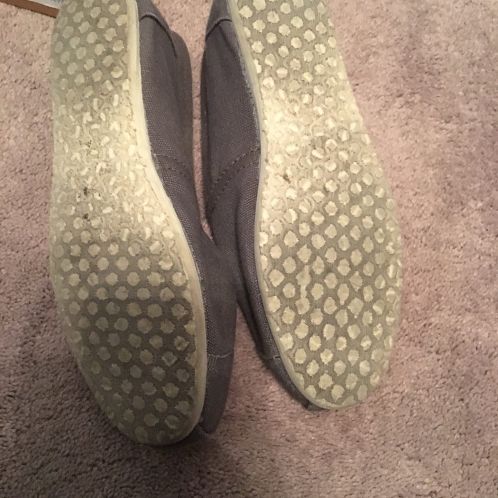 Ash Toms